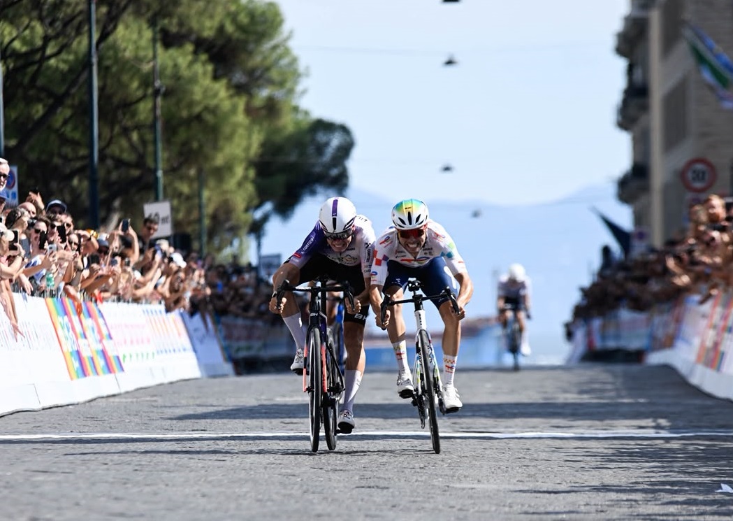 El Pelotón Eric Fagúndez (Burgos Burpellet BH) logra una emotiva victoria en el Giro de Campania
